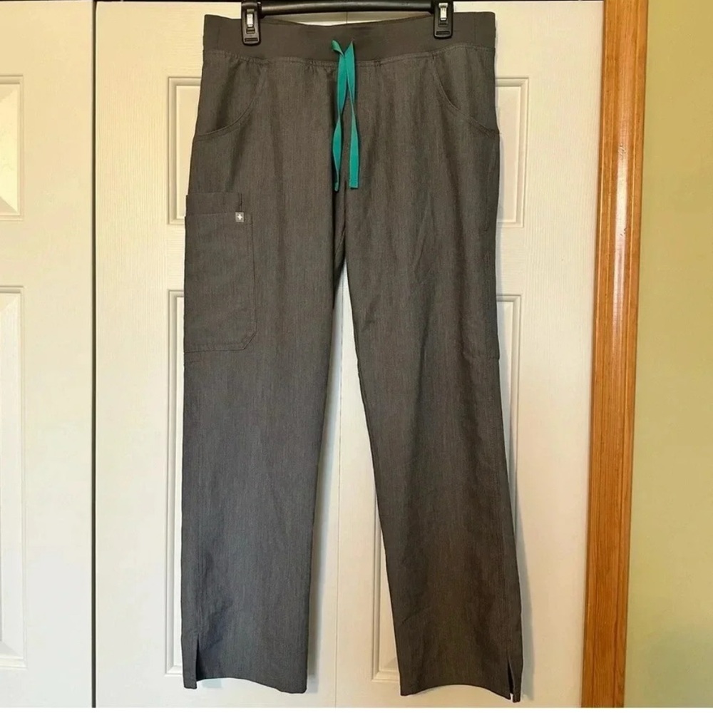 Figs Kade Cargo Scrub Pants